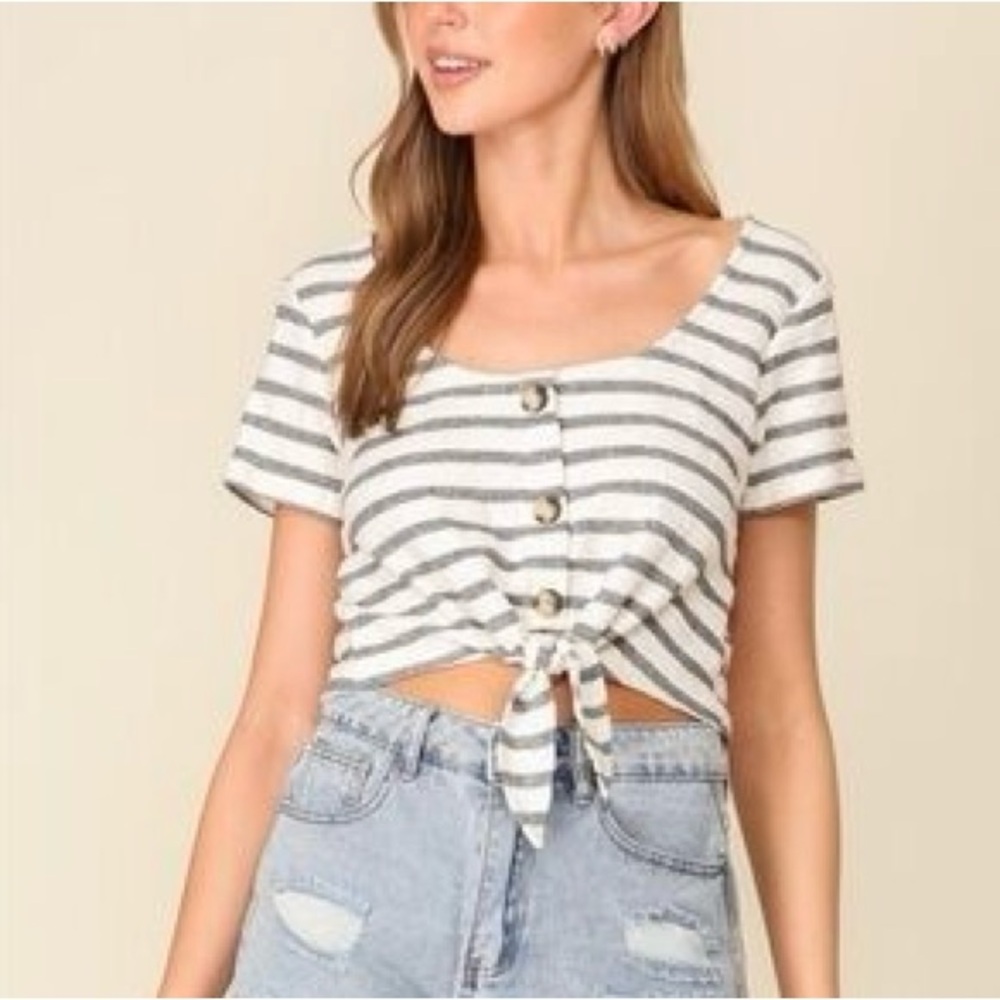 BUNDLE 3/$10 Lumiere Gray and White Striped Button-Up Crop Top.